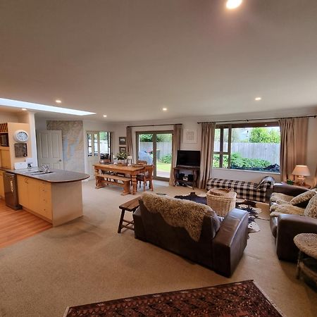 Wanaka Comfort - That Wanaka Tree Экстерьер фото