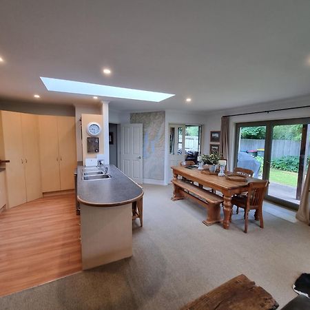 Wanaka Comfort - That Wanaka Tree Экстерьер фото